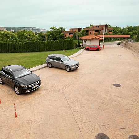 Апартамент За Гости Влади В Комплекс Garden Palace Baltschik Exterior foto